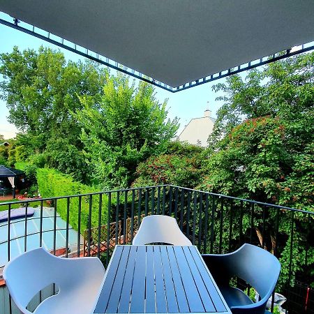 Near Lake Fully Furnished Beautiful Apartment Wien Eksteriør billede