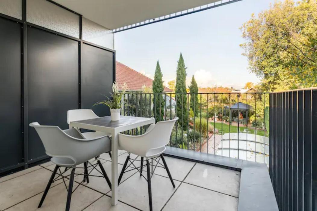 Near Lake Fully Furnished Beautiful Apartment Wien Eksteriør billede