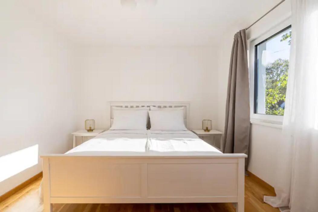 Near Lake Fully Furnished Beautiful Apartment Wien Eksteriør billede